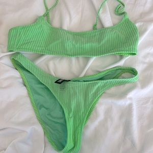 Green triangl bikini